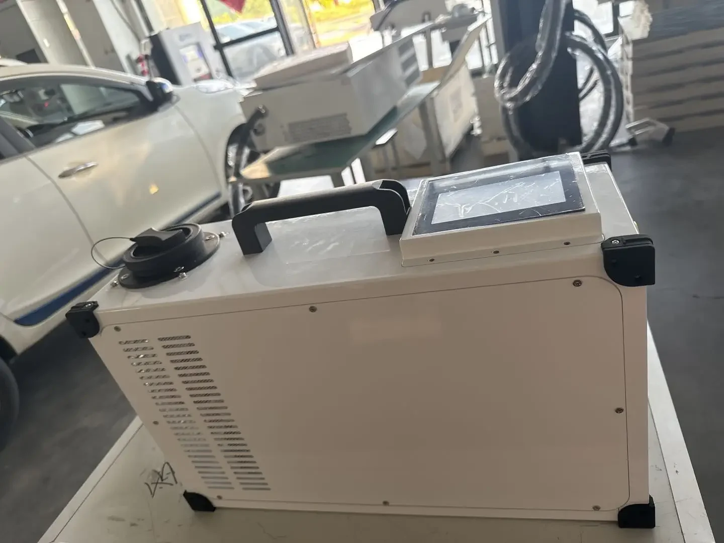 محطة شحن سريعة محمولة للسيارات - مراجعة Portable Dc Fast Charger 20Kw Ccs2 وسعره