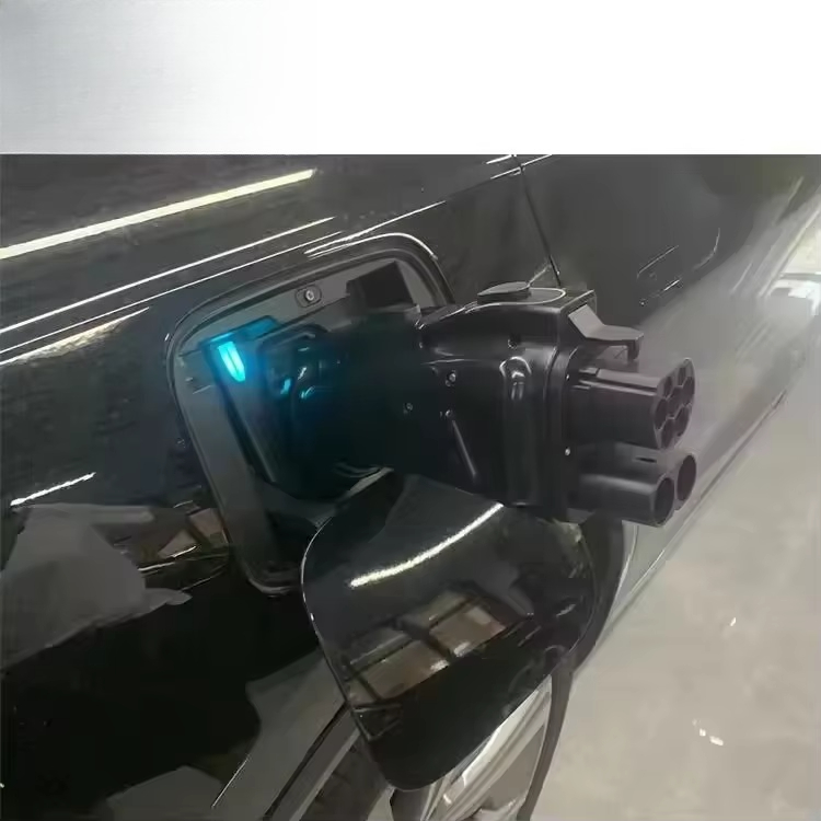 محول شحن سريع للسيارات الكهربا - مراجعة Gb/T To Ccs2 200A Fast Charging Adapter وسعره